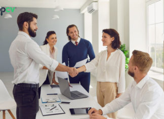 Lực lượng lao động đa thế hệ – Cách quản trị để hạn chế xung đột Lực lượng lao động đa thế hệ là gì? Quản trị để hạn chế xung đột