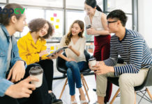 Truyền thông nội bộ là gì? Quy trình truyền thông nội bộ trong doanh nghiệp