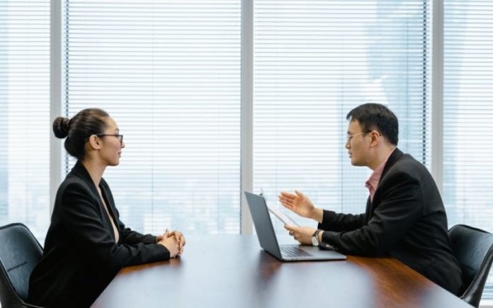 20 câu hỏi phỏng vấn nhân viên kinh doanh lọc ứng viên hiệu quả nhất 20 câu hỏi phỏng vấn nhân viên kinh doanh lọc ứng viên hiệu quả nhất